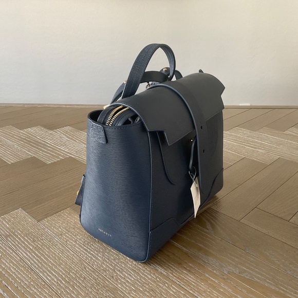 Handbag - Picture 3 of 4